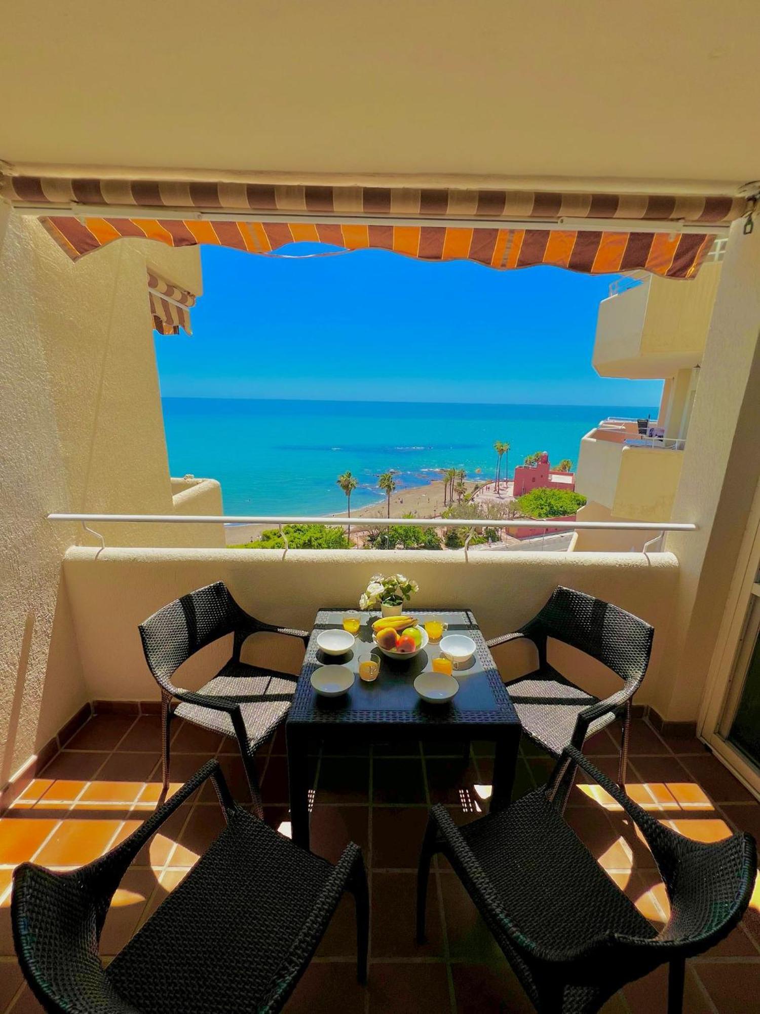 Frontal Sea View Apartment Benalbeach Benalmádena Exteriér fotografie